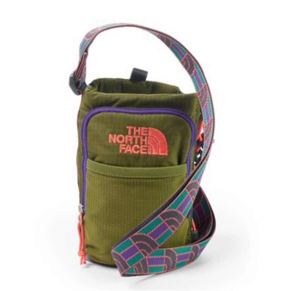 The North Face Borealis water bottle holder